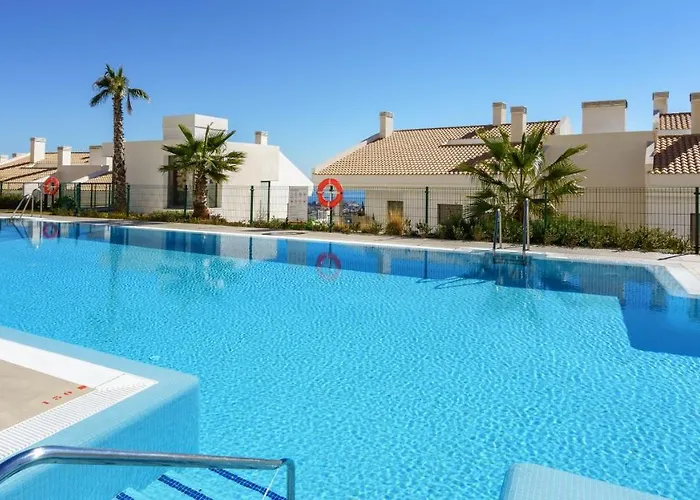 Top-Floor Apartment With Pool Ref 20